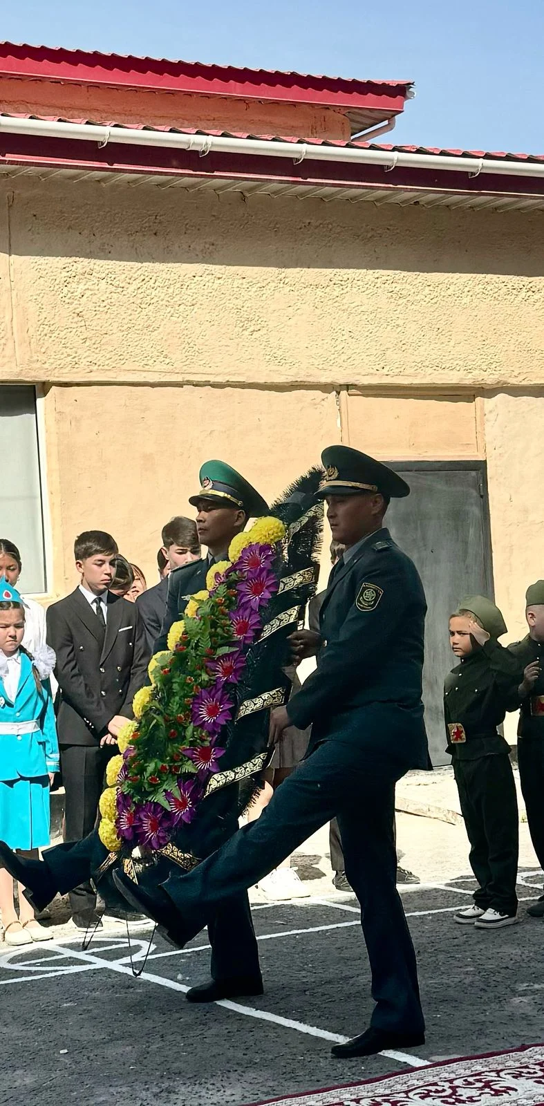 Ерлікке тағзым еткен күн
