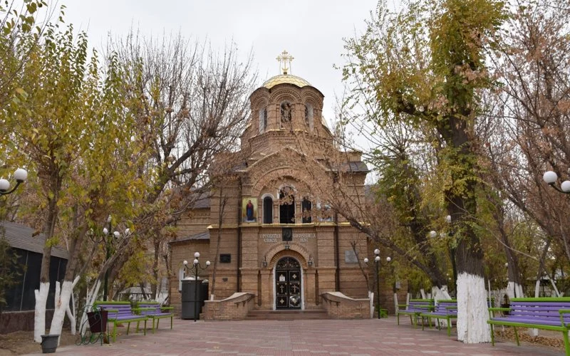 Тарихтан сыр шерткен ғимараттар