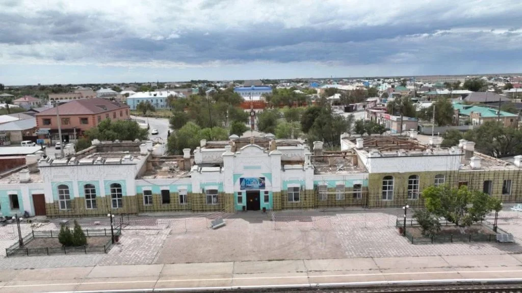 Аймақ басшысы теміржол вокзалдарын күрделі жөндеу және жаңғырту жұмыстарымен танысты