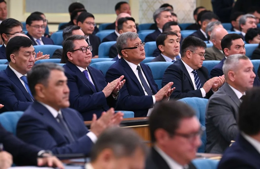 Мемлекет басшысы Қасым-Жомарт Тоқаевтың «Жасанды интеллект дәуіріндегі Қазақстан: өзекті мәселелер және оны түбегейлі цифрлық өзгерістер арқылы шешу» атты Қазақстан халқына Жолдауы