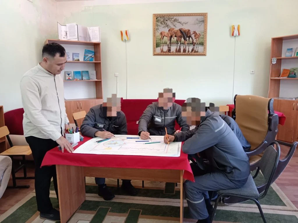 №60 мекемеде жазасын өтеушілерге психологиялық терапия өтілді