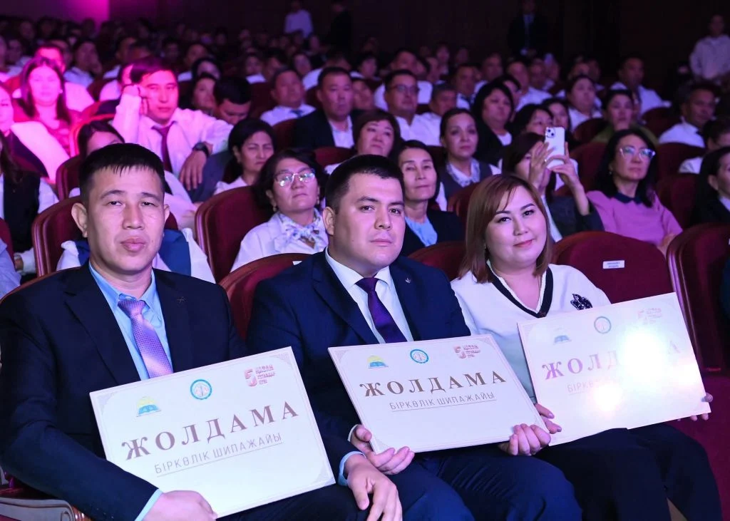 Жылдың төрт мезгілінде жұмыс істейтін жаңа лагерь салынуда