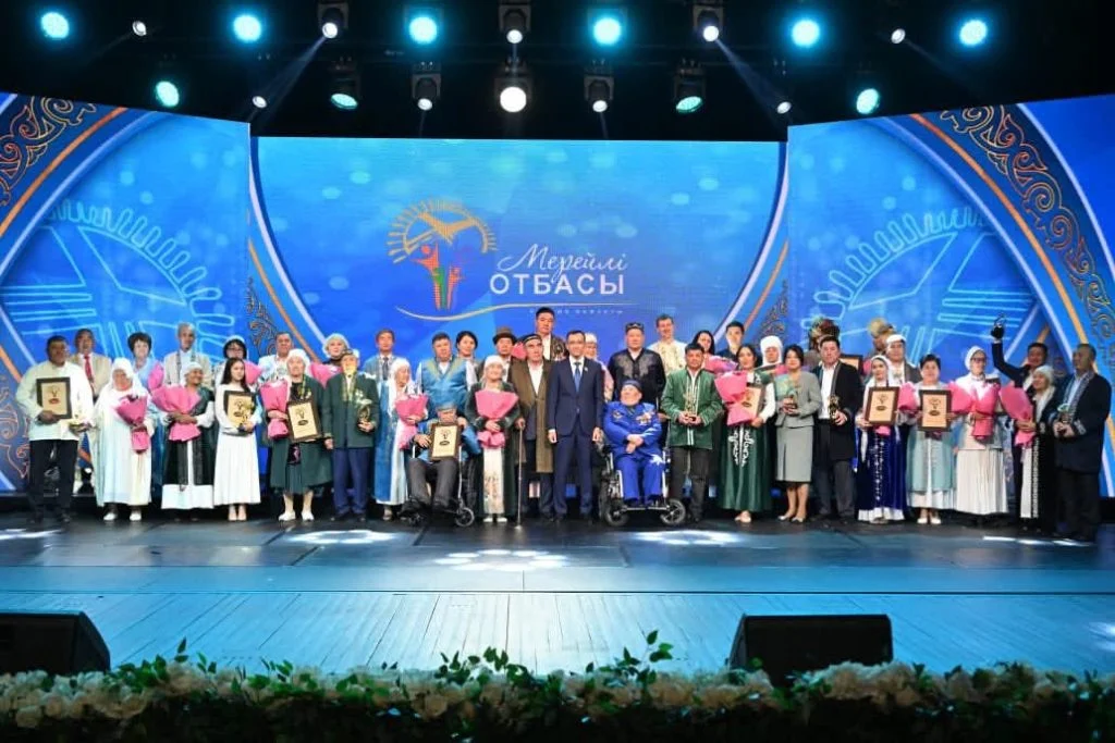 «Мерейлі отбасы - 2025»: Қызылордалық Әбсадықовтар әулеті үздік атанды
