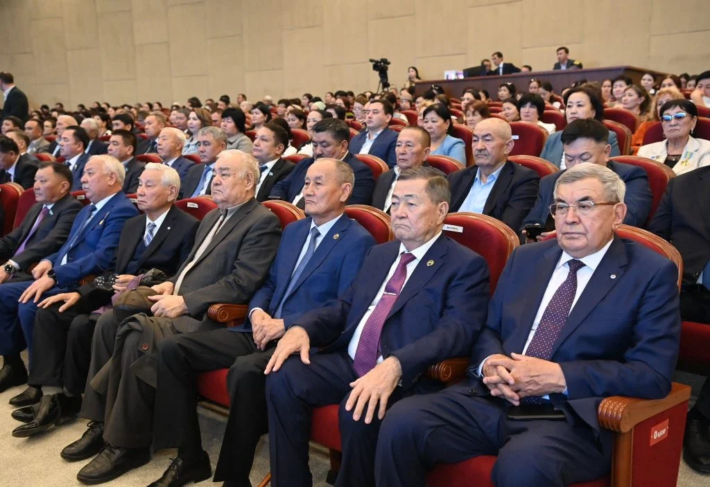 Республика күніне арналған мерекелік салтанатты шара өтті