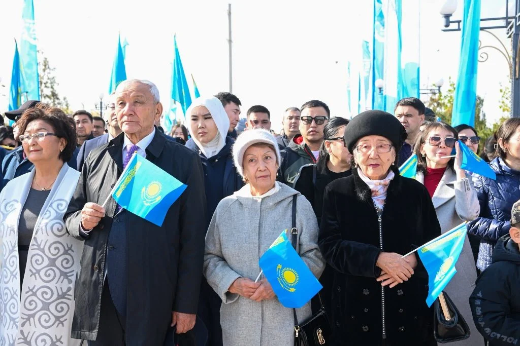 Қызылордада Республика күніне орай Мемлекеттік Ту көтеру рәсімі өтті