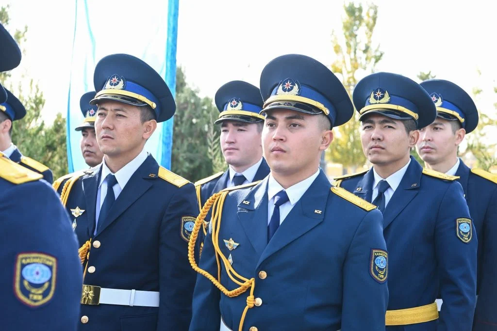 Қызылордада Республика күніне орай Мемлекеттік Ту көтеру рәсімі өтті