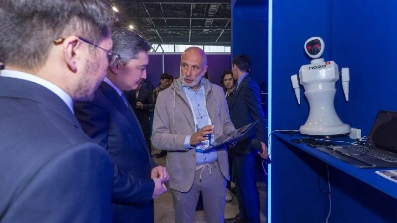 Олжас Бектенов: Президенттің бастамалары Қазақстанның келесі технологиялық серпілісіне бағытталған