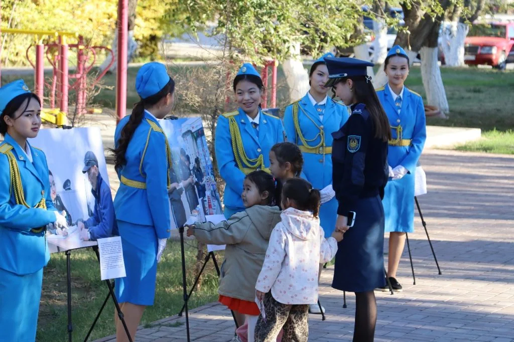 Суреттер сөйлесін