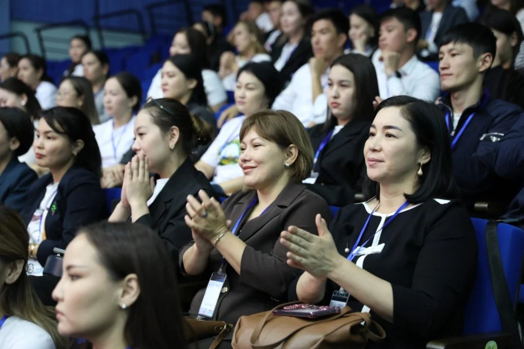 Геймификация, идея және интеллект: жаңа дәуір педагогтерінің форумы