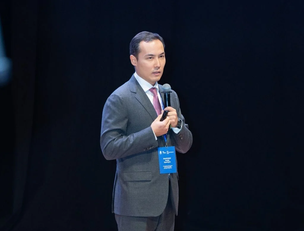 1500 отандық және шетелдік педагог цифрлық дәуірдегі мектеп білімінің болашағын талқылады