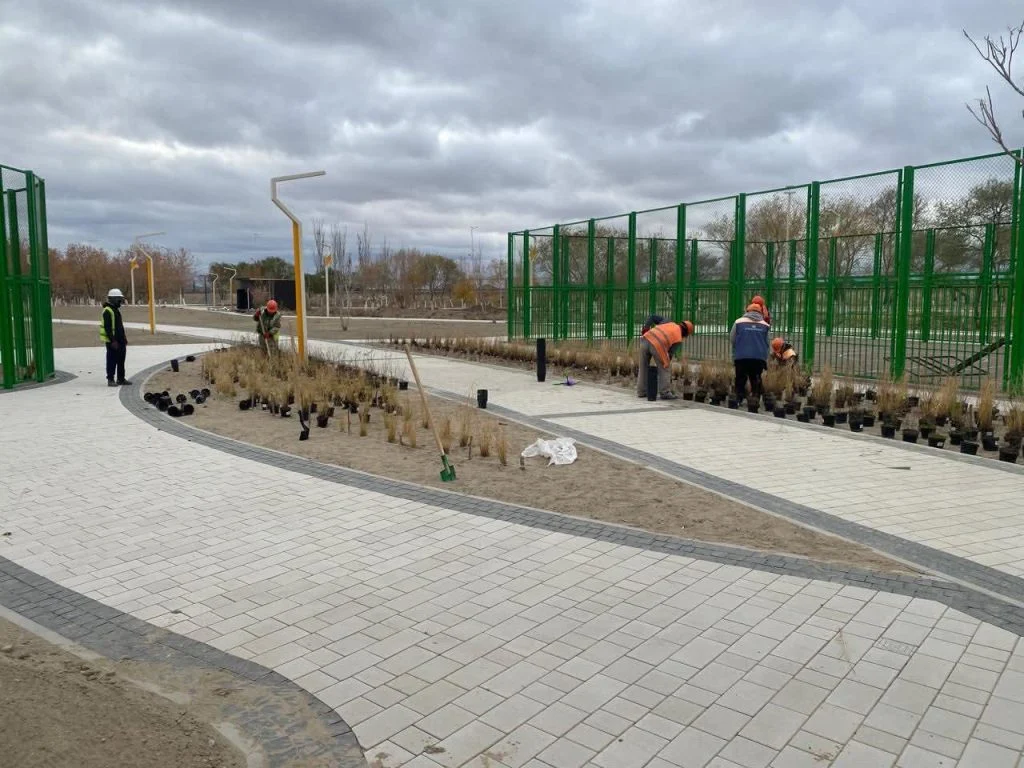 Президент саябағындағы серпінді құрылыс