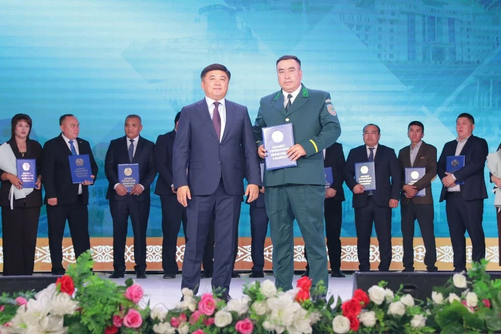 Майталман мамандар марапат мінберінде