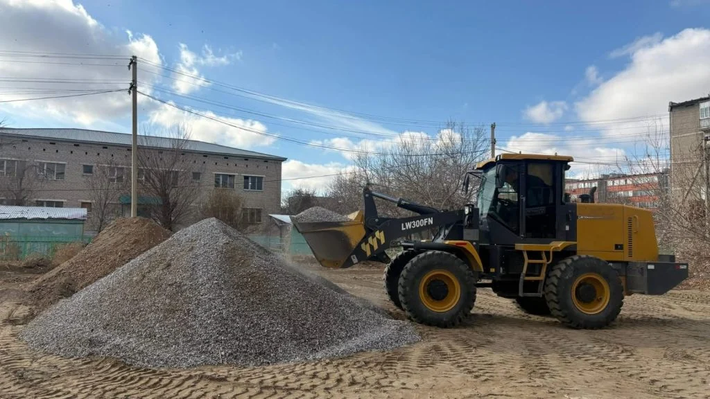 Аулаға лайық алаң бар