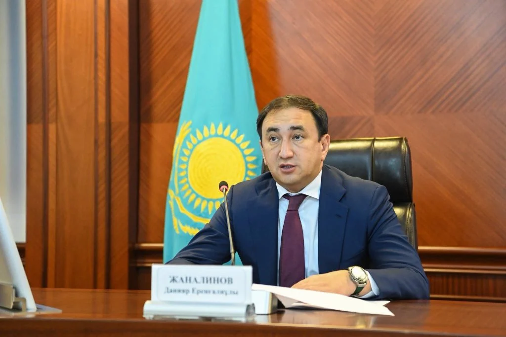 Жол саласының үздік қызметкерлері марапатталды