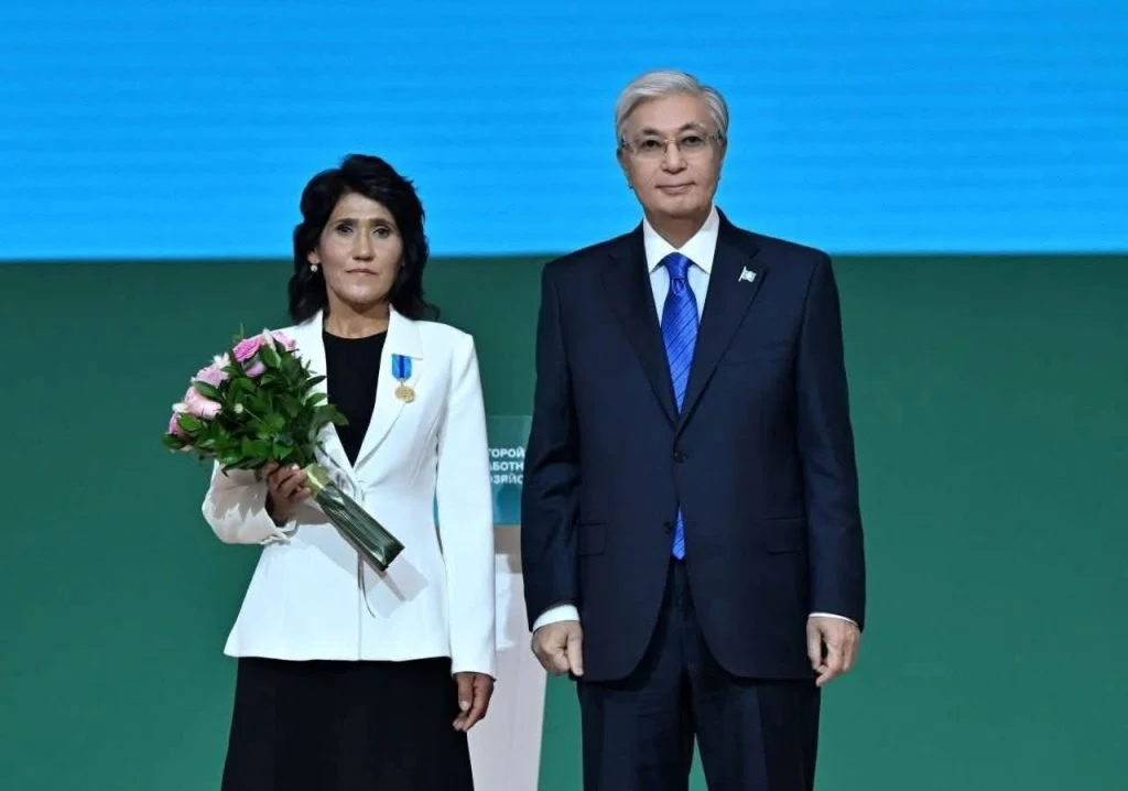 Президент Қасым-Жомарт Тоқаевтың қолынан ауыл шаруашылығы саласының 30 еңбеккері мемлекеттік награда алды