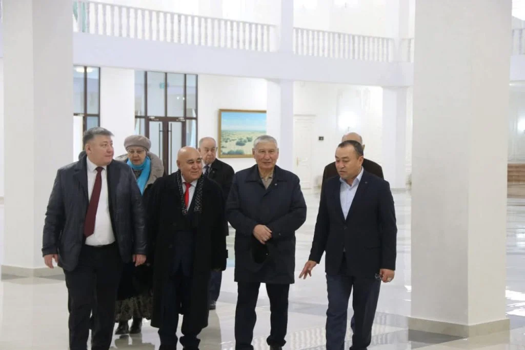 Қызылордада Социалистік Еңбек Ері Еркін Әуелбековтің есімі ұлықталуда