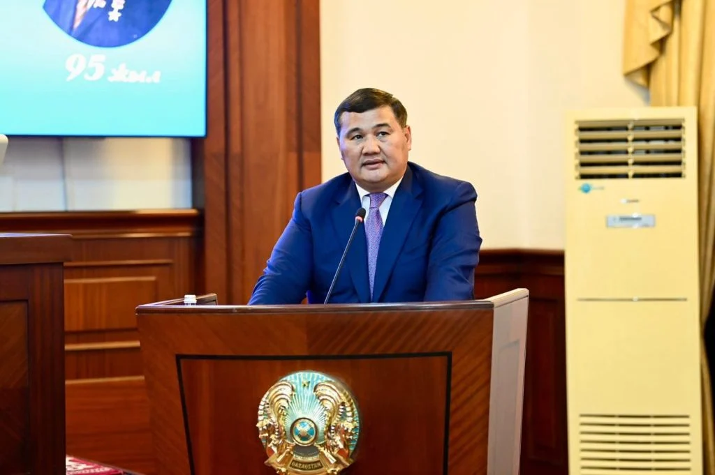 «Еркін Әуелбеков: заманның заңғар тұлғасы» атты республикалық ғылыми-танымдық конференция өтті