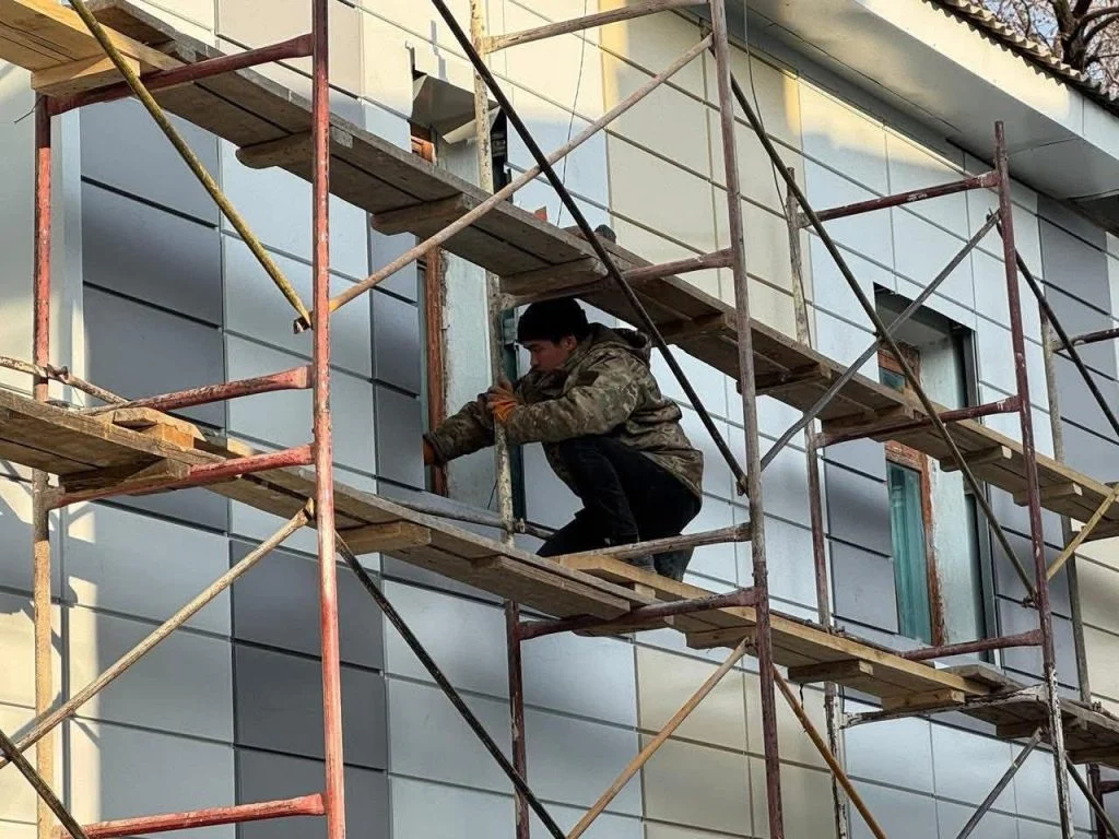 Көркі келіскен көпқабатты үйлер