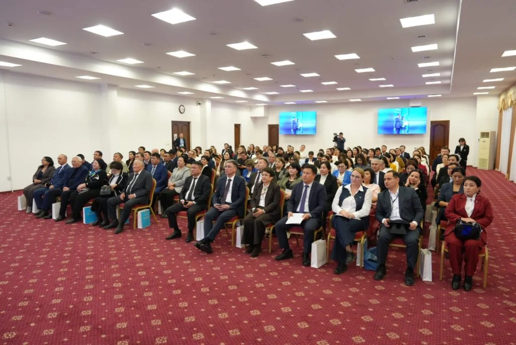 Қызылордада ​«Мемлекеттік тілдің мәртебесін арттырудың тиімді тәжірибелері» тақырыбында республикалық семинар-кеңес өтті