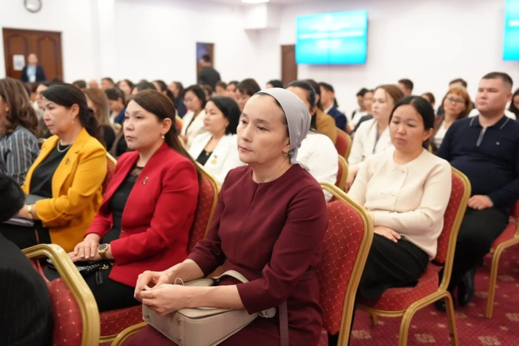 Қызылордада ​«Мемлекеттік тілдің мәртебесін арттырудың тиімді тәжірибелері» тақырыбында республикалық семинар-кеңес өтті