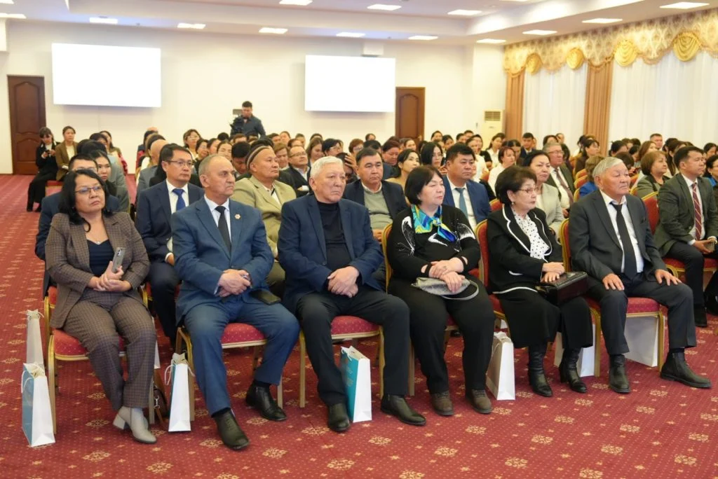 Қызылордада ​«Мемлекеттік тілдің мәртебесін арттырудың тиімді тәжірибелері» тақырыбында республикалық семинар-кеңес өтті