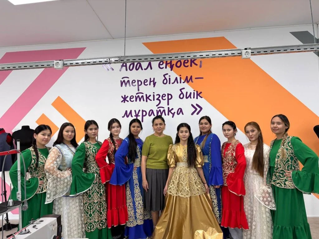 Гүлсара Байдилдаева, С.Ысқақов атындағы Қызылорда құрылыс және бизнес колледжінің оқытушысы: Киім – қажеттілік ғана емес, өнер туындысы