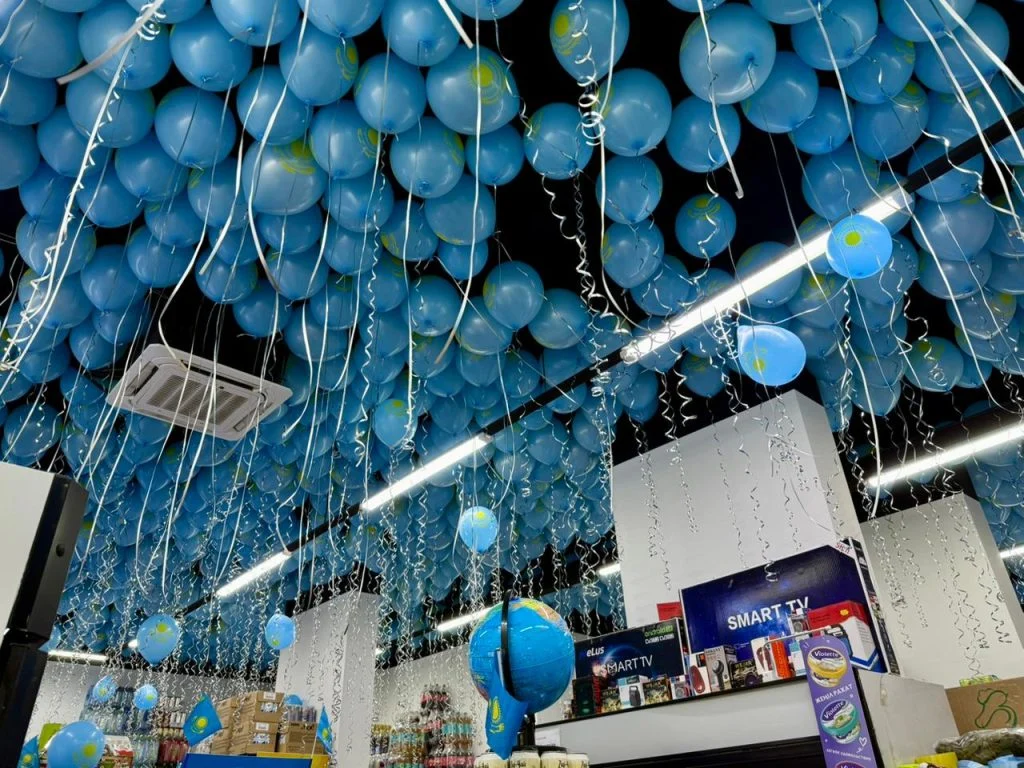 Көк тудың желбірегені