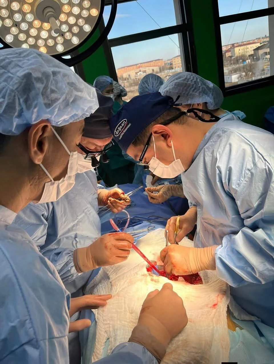 Қызылордада тұңғыш рет бір күнде үш бүйрек трансплантациясы жасалды