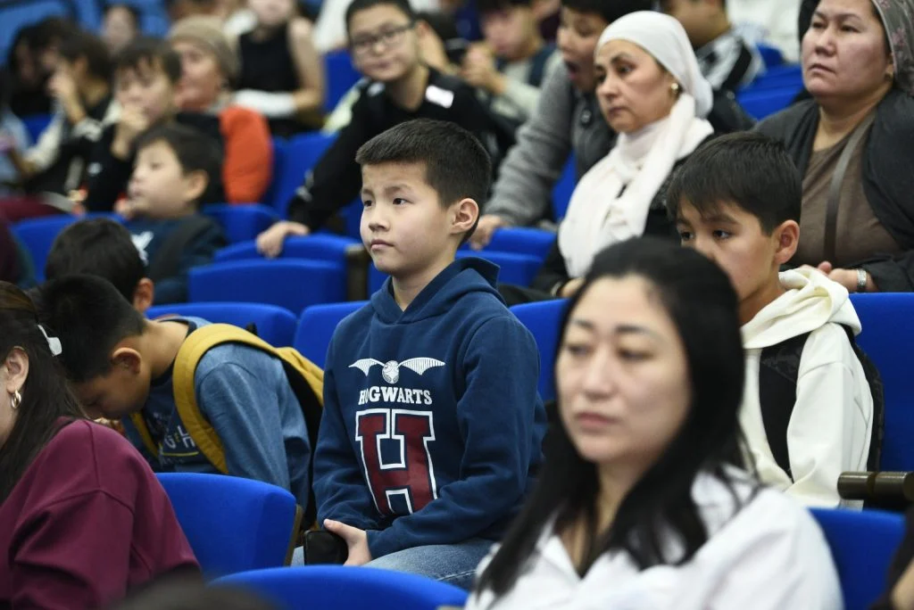 Ашық есік күні: 500-ге жуық оқушы NIS ерекшеліктерімен танысты