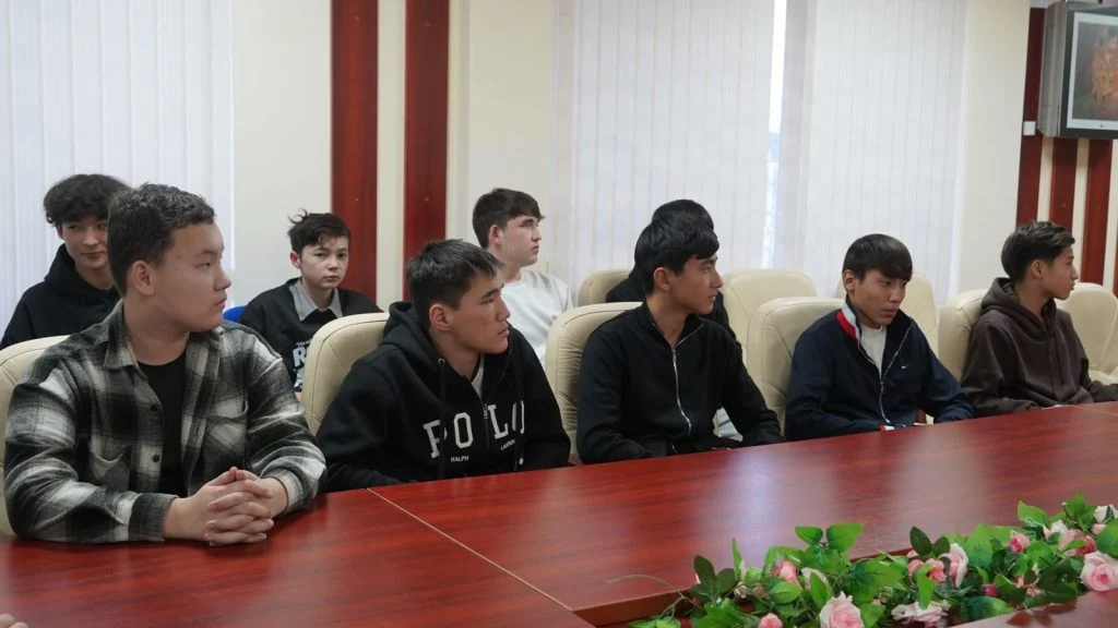 «Заң мен тәртіп» қағидасы аясында Абылай хан атындағы жоғары колледжінің студенттерімен профилактикалық кездесу өткізілді