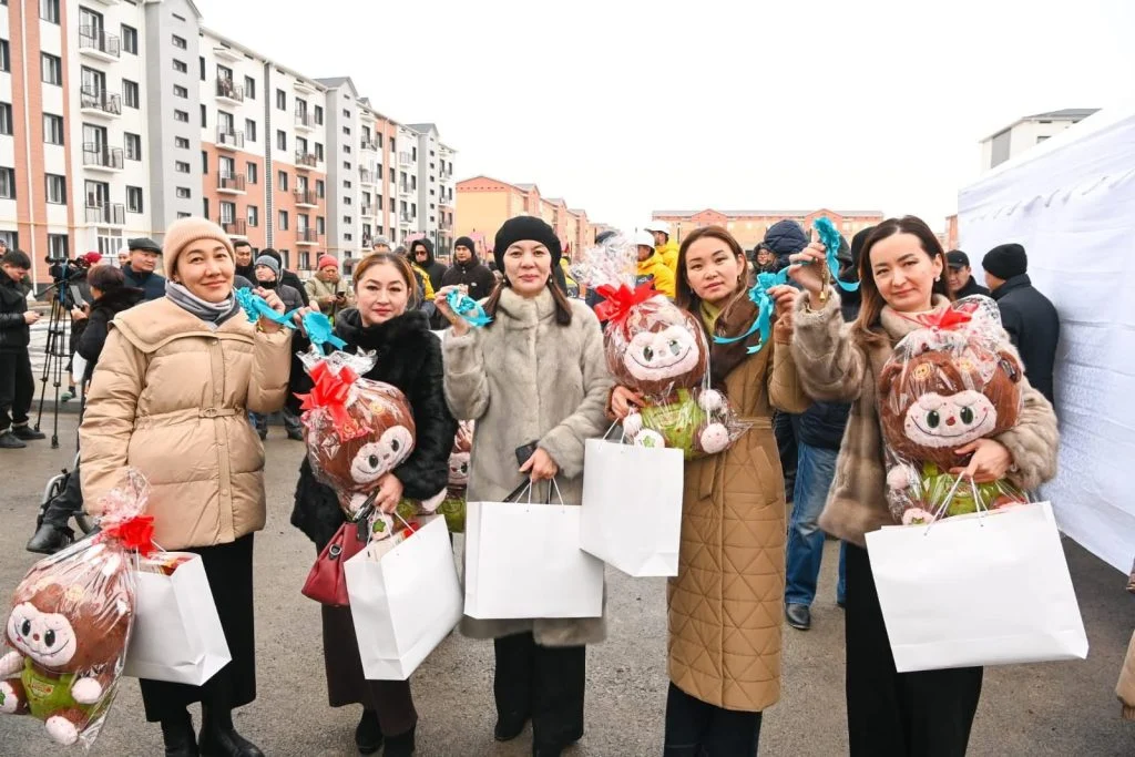 Қызылордалықтар жаңа жыл қарсаңында жаңа пәтер кілтін алды