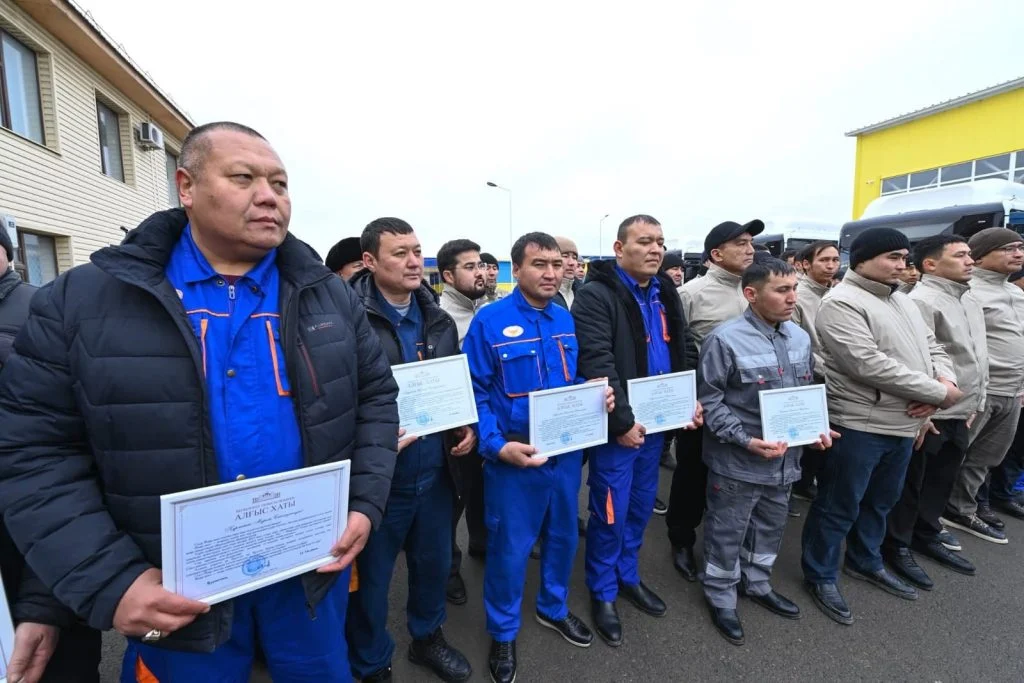 Аймақ басшысы «Қызылорда автобус паркі», «Қызылорда су жүйесі» мекемесі қызметкерлерімен кездесті