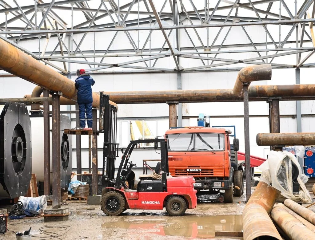 Аймақ басшысы сол жағалаудағы автономды блок-модульді қазандық құрылысымен танысты