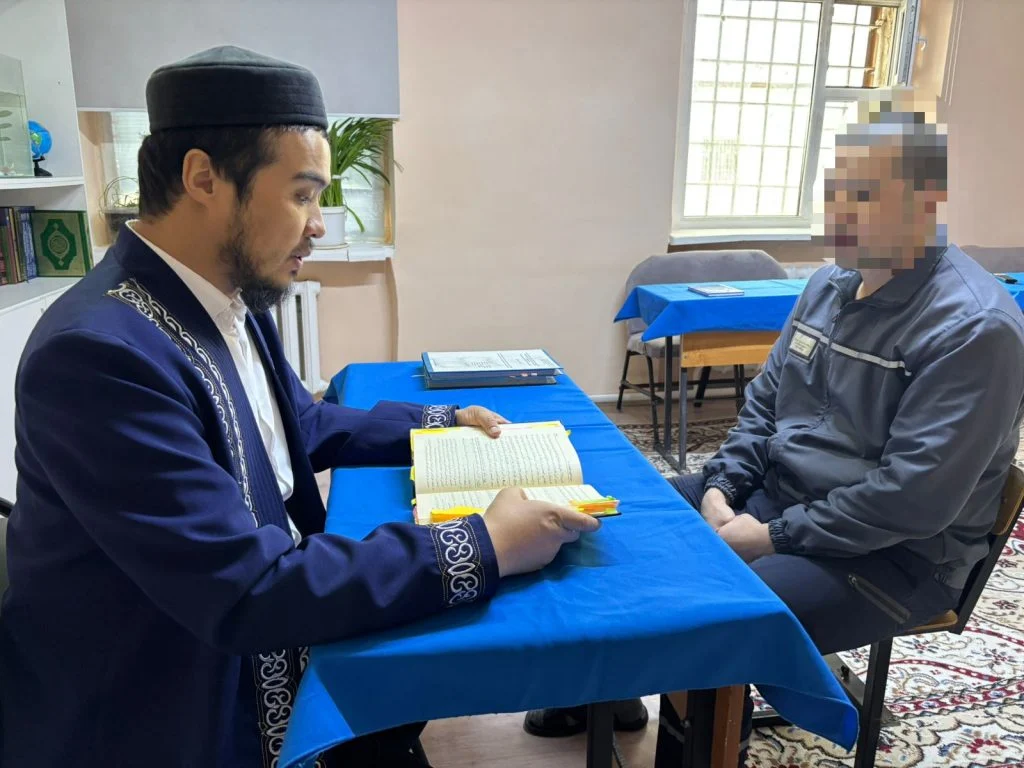 Теологиялық оңалту тобының мамандары сотталған азаматтармен дәріс өткізді