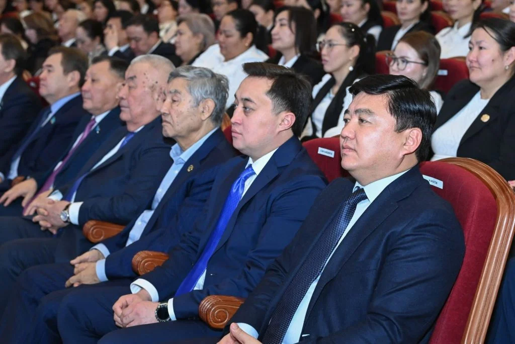 «Ұрпақ тәрбиесі – ұлт болашағы» тақырыбында кеңейтілген мәжіліс өтті