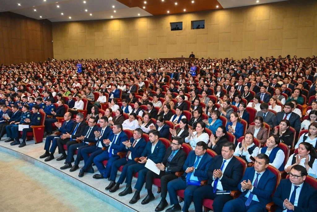 «Ұрпақ тәрбиесі – ұлт болашағы» тақырыбында кеңейтілген мәжіліс өтті