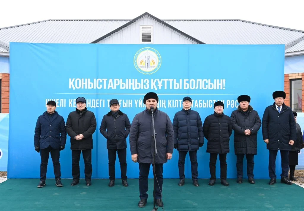 Шиелі кентінің тұрғындарына «Шұғыла» мөлтек ауданынан салынған үйлердің пәтер кілті табысталды