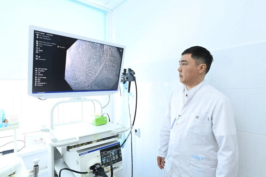 Аймақ басшысы ауруханаға жапсарлас салынған жаңа ғимаратты көрді