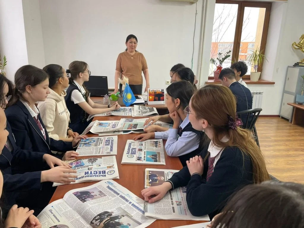 Ұлттық басылым күні: Қызылордалық зияткерлер өңірдегі баспа ісінің қалыптасу тарихымен танысты