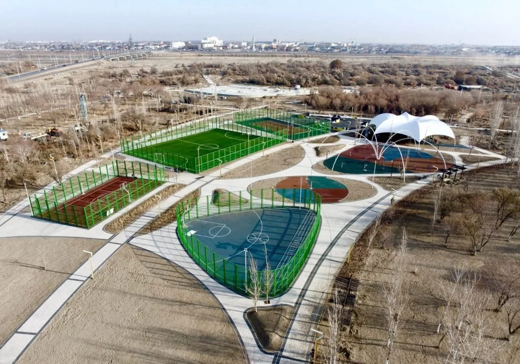 Құрылыс алаңдарындағы және қайта жаңғырту жұмыстарының барысын көрді