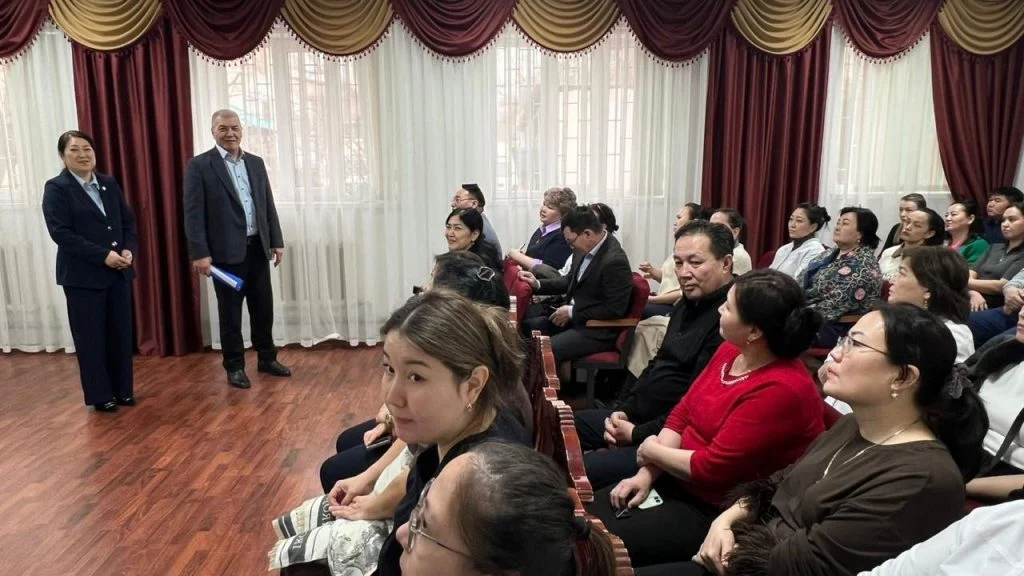 Жаңа Конституцияның мазмұны кәсіби ортада сараланды