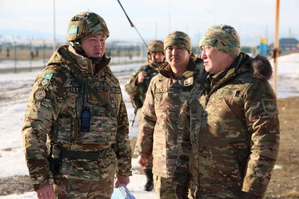 Кенеттен тексеріс: Десанттық-шабуылдау әскерлері дабылмен көтерілді