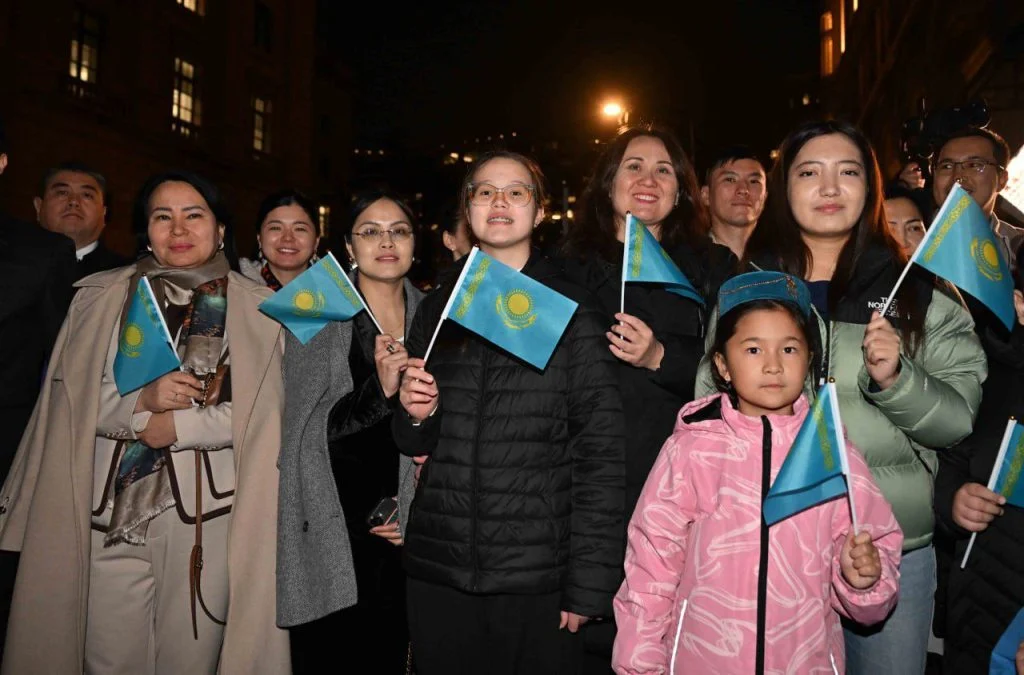 Мемлекет басшысы Вашингтонда отандастарымызбен кездесті