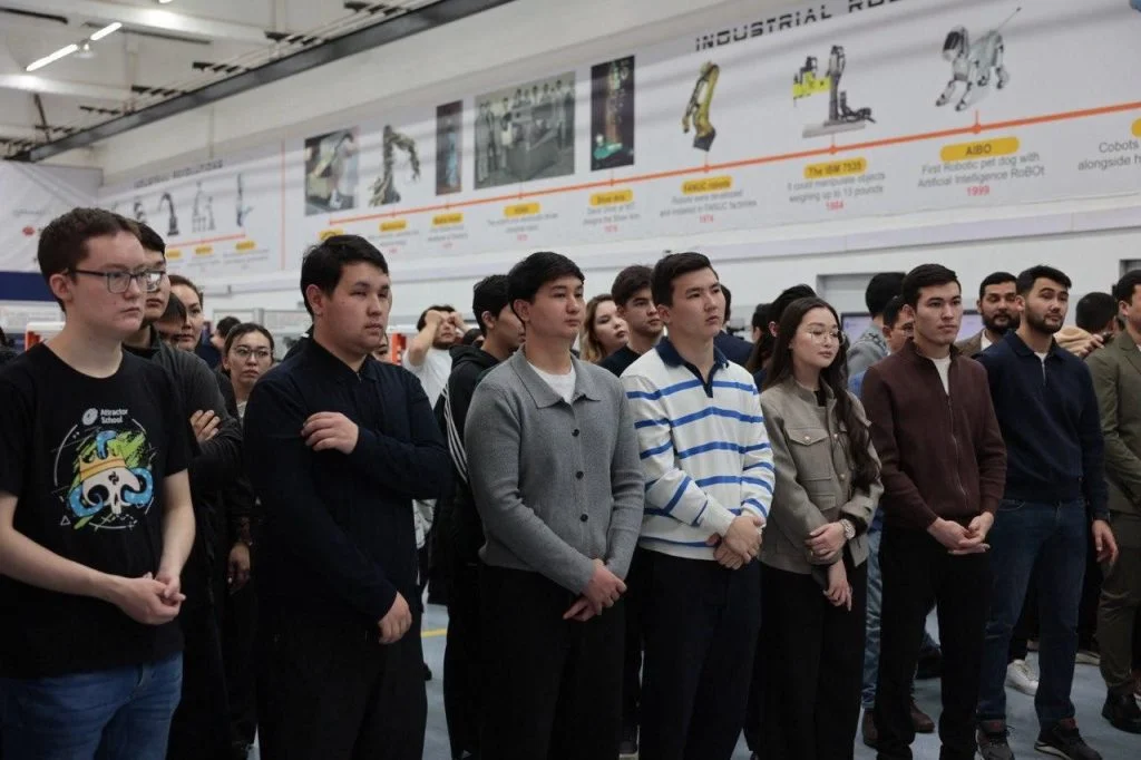 ҚазҰУ-да жаңа Конституция жобасы талқыланды: ғылым, ЖИ және цифрлық құқықтар – жастар талқысында