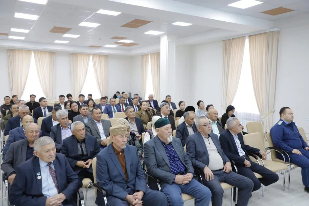 Ауданда ардагерлермен Конституциялық өзгерістерді талқылауға арналған кездесу өтті