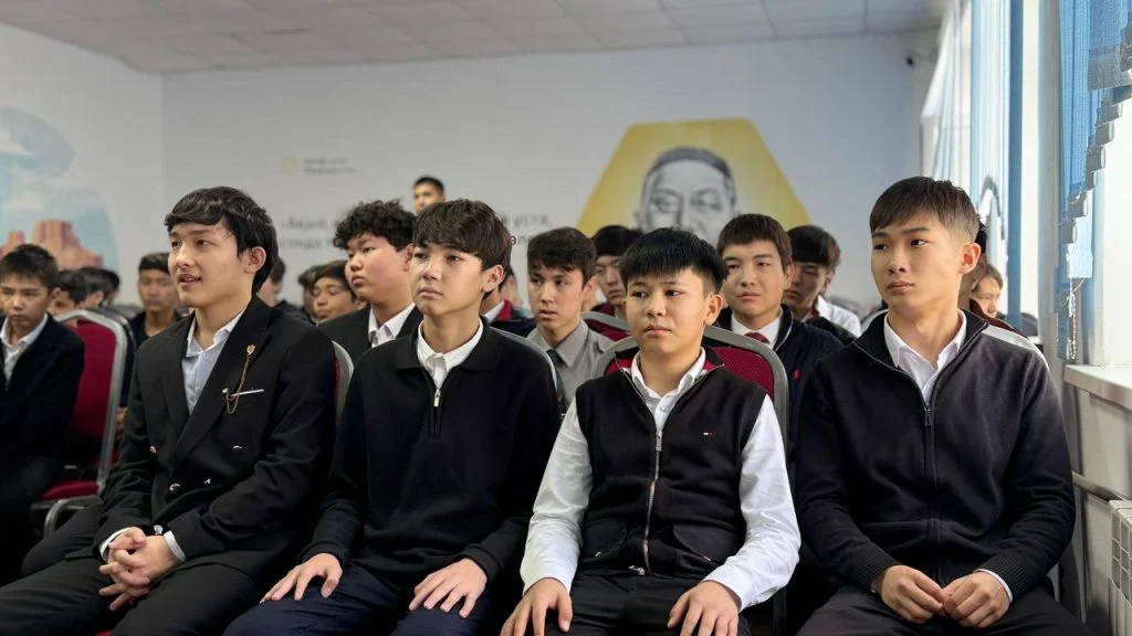 «Заң мен тәртіп – қауіпсіз балалық шақтың кепілі» жобасы аясында кездесу өтті