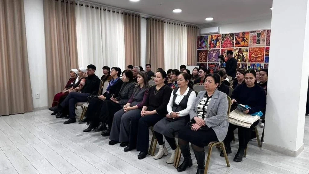 «Анаға тағзым» орталығында кездесу өтті