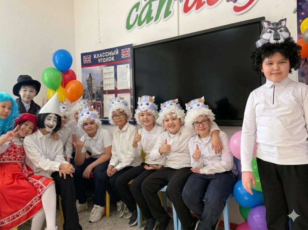 Orda School-дағы сахна сиқыры мен аналардың жадыраған күлкісі