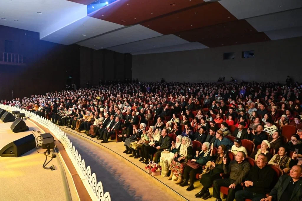 Алмасбек Алматовтың мерейтойына арналған «Жыр керуен» атты шығармашылық кеш өтті