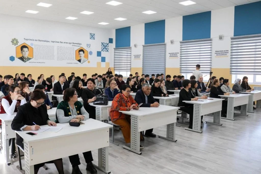 Жаңа конституциялық реформаның мазмұны мен маңызы: қоғам дамуының жаңа кезеңі